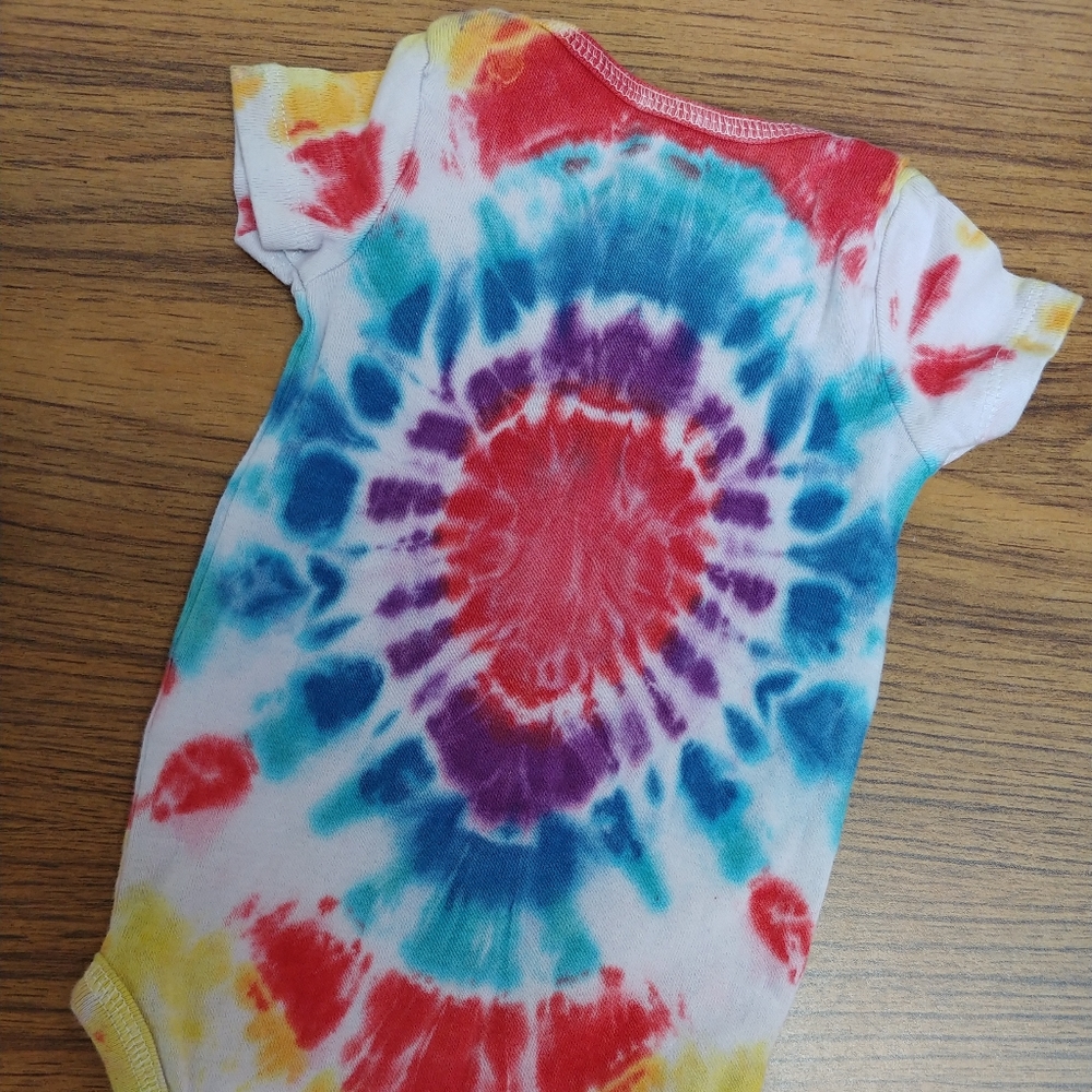 6 months onsie handmade tie dye short sleeve geode style